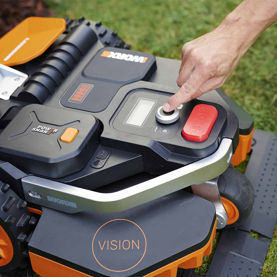 WORX Landroid Vision M800 + Eve Aqua