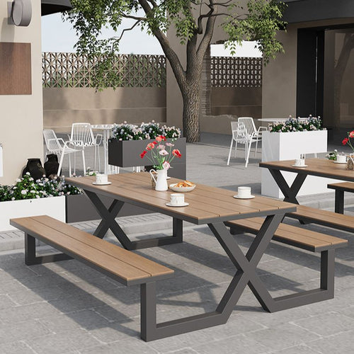 Einfacher Outdoor-Picknicktisch in Hellbraun mit kratzfestem rechteckigem Metallrahmen