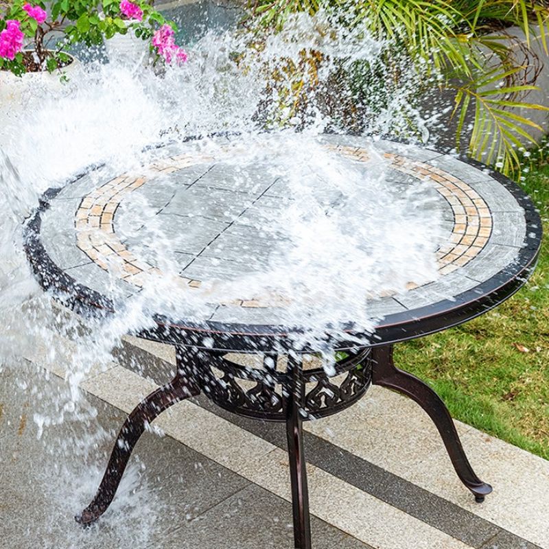 Moderner Outdoor-Esstisch mit Keramik-Grau/Holzmaserung-Oberfläche