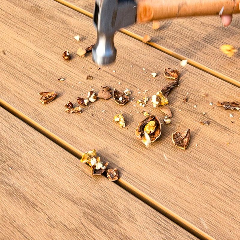 Einfacher Terrassentisch mit natürlicher Farbe, UV-beständiger rechteckiger/runder Metallrahmen