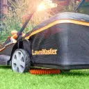 LawnMaster CLMF4841E Akku-Rasenmäher 48 V Max, 2 x 24 V 4,0 Ah Akkus, 41 cm, 450 m².