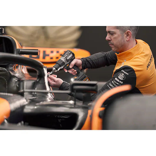 DeWalt x McLaren 18V Akku-Schlagbohrschrauber mit 2x 5Ah Akku und Schnellladegerät und Koffer