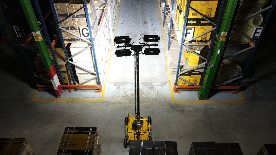 Lichtmast LT800-LED KOMPAK für 4.800 m² | mobiler Lampenmast