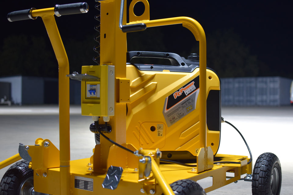 Lichtmast LT1600-LED KOMPAK für bis zu 7.500 m² | mobiler Lampenmast