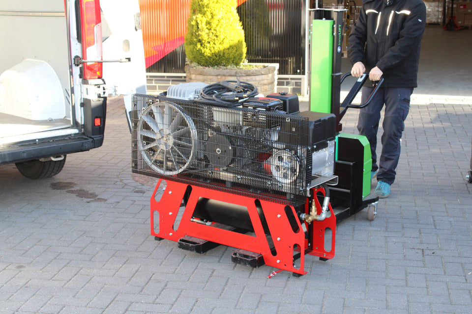 Ademax Druckluft-Kompressor 200 bar Stromaggregat 3,5 kVA Benzin Schweißgerät 180 MMA Honda AX31-TRIAG Stromerzeuger