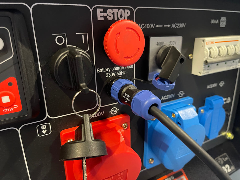 8kVA Diesel KD8000SET-CAMO-B Stromerzeuger Stromaggregat 25 L Tank