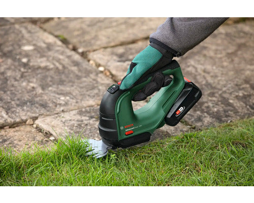 Akku Gras-Strauchschere BOSCH AdvancedShear 18 + GRATIS Zugabeartikel Ersatzakku PBA 18V Li-Ion (2,5Ah)