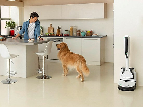 Saugroboter mit Absaugstation