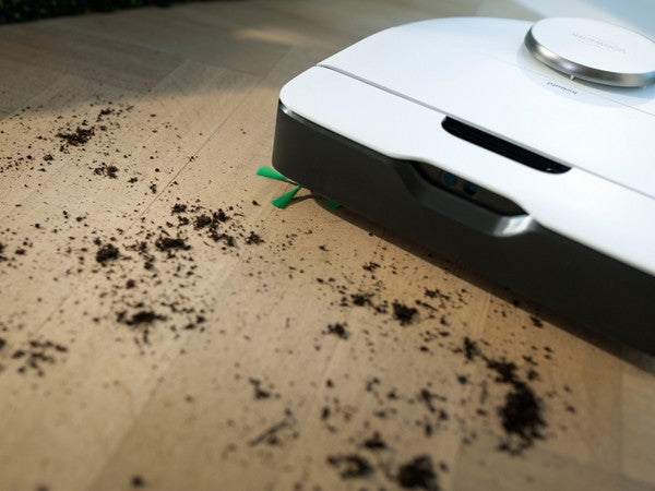 Saugroboter mit Absaugstation