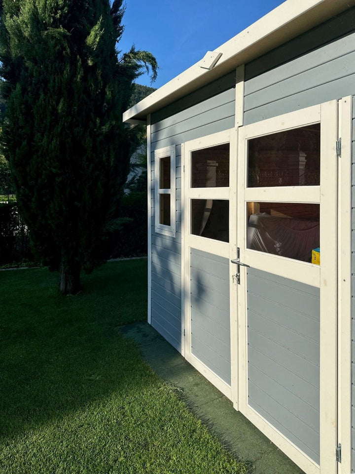 Gerätehaus Freiberg 04 inkl. Fußboden, Hellgrau lackiert - 19 mm Elementgartenhaus, Nutzfläche: 7,15 m², Pultdach