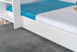Stockbett für Erwachsene "Easy Premium Line" K18/h inkl. Liegeplatz und 2 Abdeckblenden, Kopfteil mit Löchern, Buche Vollholz massiv Weiß - Liegefläche: 90 x 200 cm, teilbar