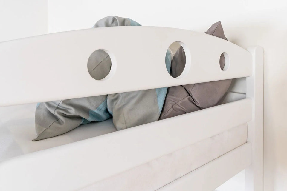 Stockbett für Erwachsene "Easy Premium Line" K18/h inkl. Liegeplatz und 2 Abdeckblenden, Kopfteil mit Löchern, Buche Vollholz massiv Weiß - Liegefläche: 90 x 200 cm, teilbar